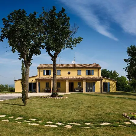 Elettra Marcheholiday San Costanzo
