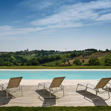 Elettra Marcheholiday * San Costanzo