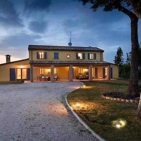 Elettra Marcheholiday