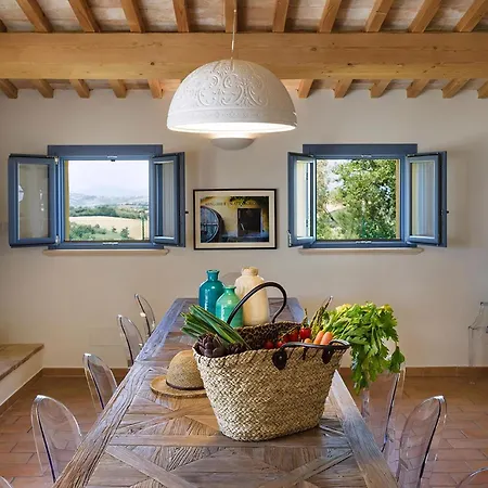 Elettra Marcheholiday * San Costanzo